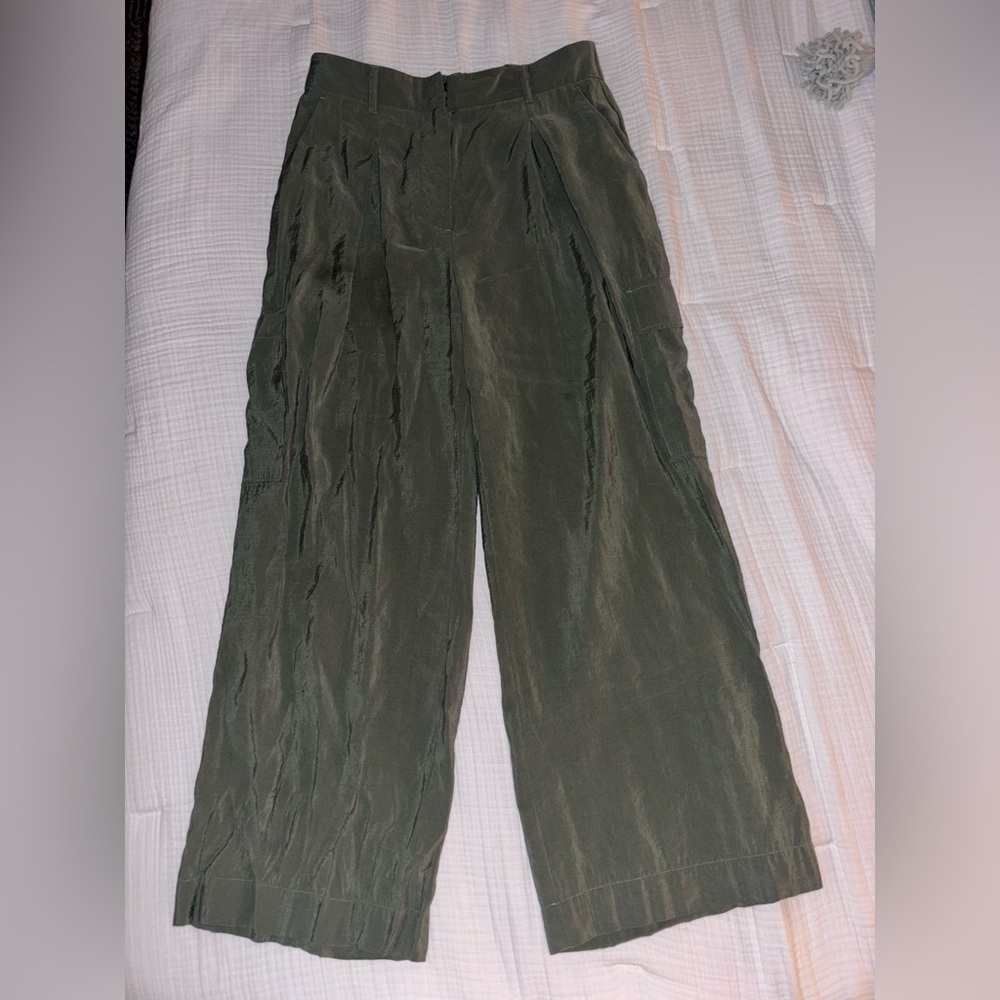 Abercrombie & Fitch Loose Cargo pants